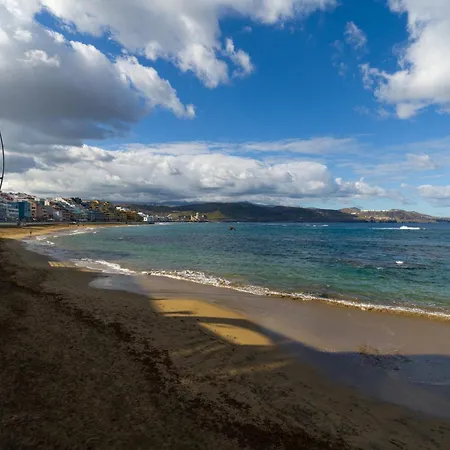 By Playa De Canteras شقة